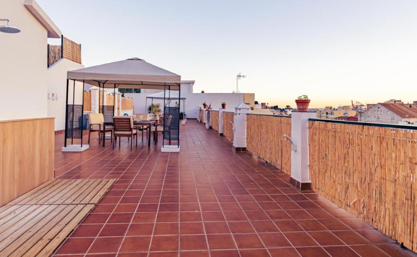Apartamento Centrico La Merced - Free Parking & Free Gym Malaga Zewnętrze zdjęcie